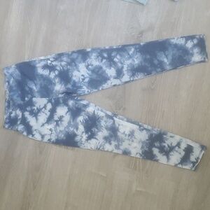 Flirtitude Flirty Crop Capri Leggings Blue  White Yoga Workout Athletic Pants M